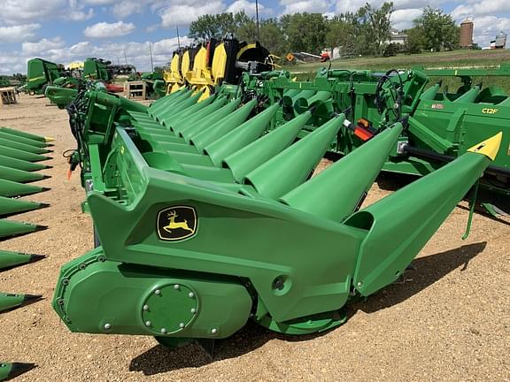 Image of John Deere C12F equipment image 1