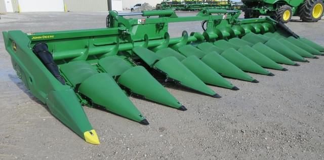 Image of John Deere C12F equipment image 1
