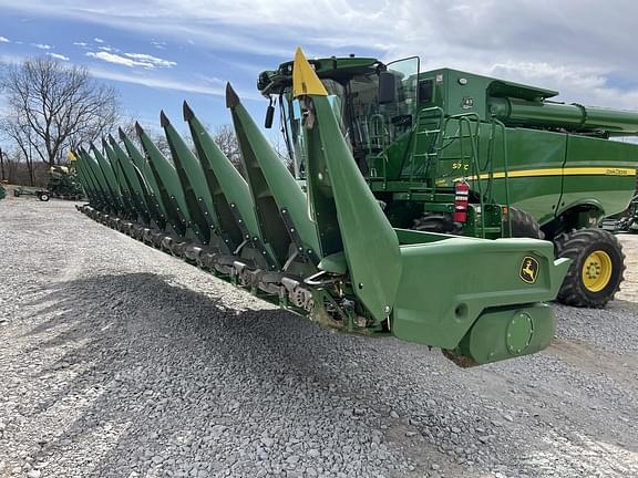 Image of John Deere C12F Primary image