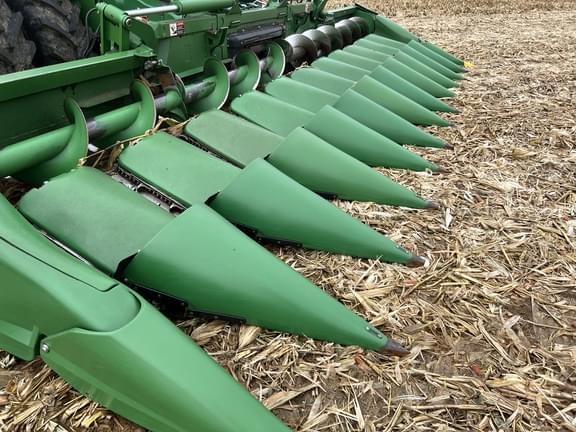 Image of John Deere C12F Primary image