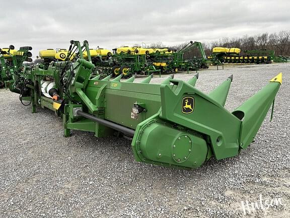 Image of John Deere C12F equipment image 2