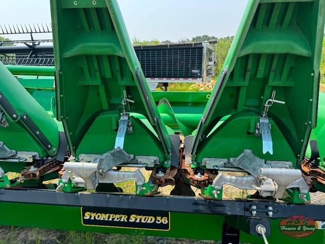 Image of John Deere C12F equipment image 3