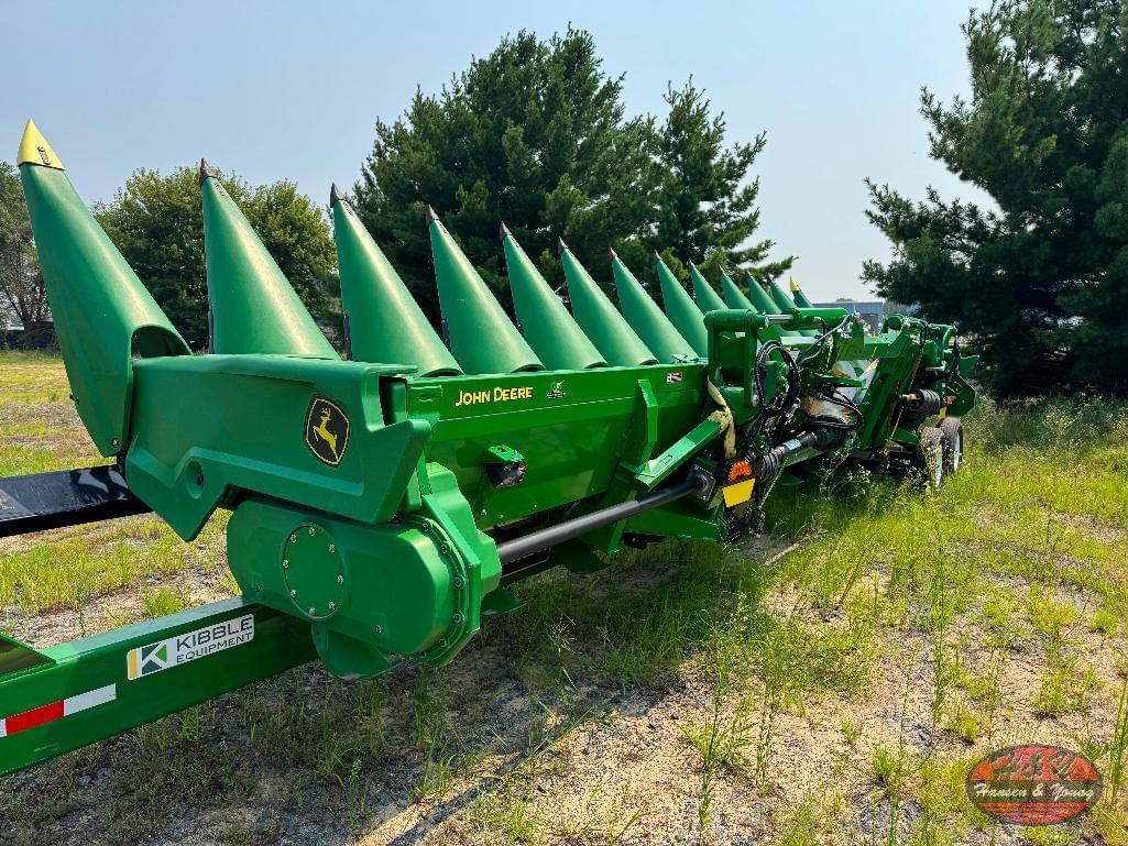 Image of John Deere C12F Primary image