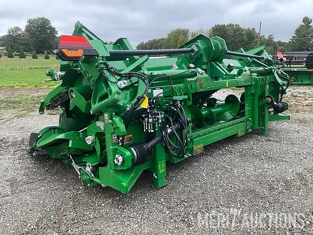 Image of John Deere C12F equipment image 2