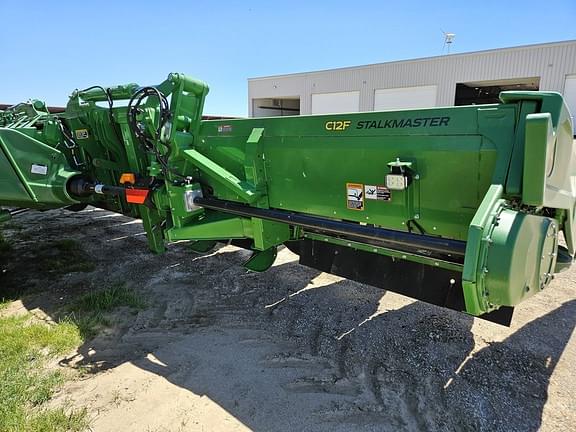 Image of John Deere C12F equipment image 3