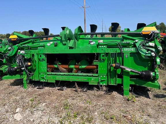 Image of John Deere C12F equipment image 1