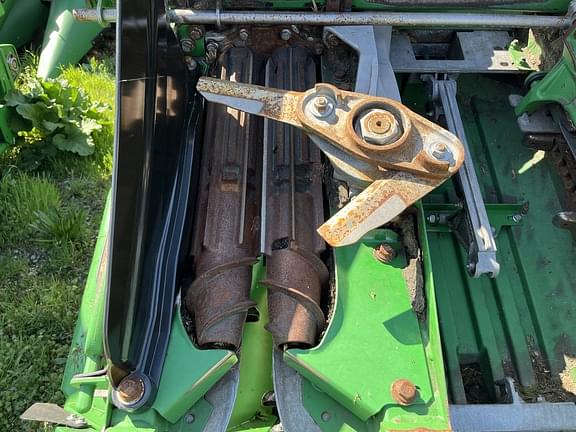Image of John Deere C12F equipment image 3