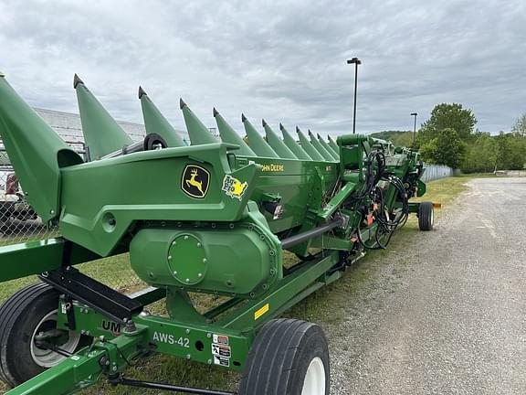 Image of John Deere C12F Primary image