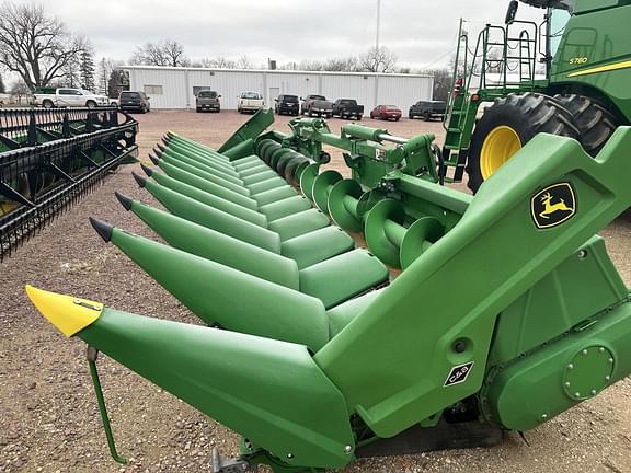 Image of John Deere C12F Primary image