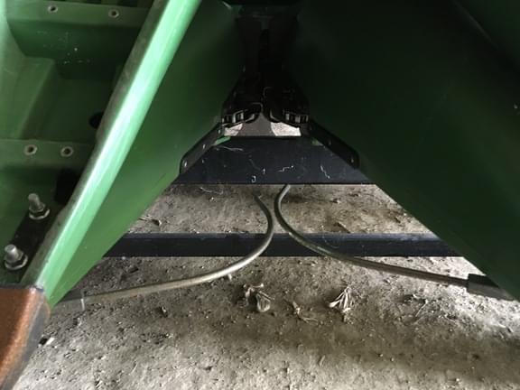 Image of John Deere C12F equipment image 2