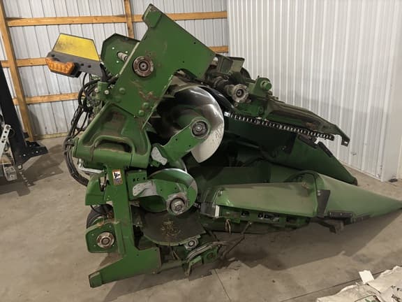 Image of John Deere C12F equipment image 3