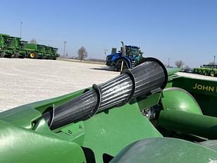 Main image John Deere C12F 12