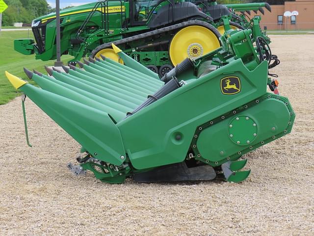Image of John Deere C12F equipment image 1