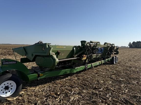 Image of John Deere C12F equipment image 2