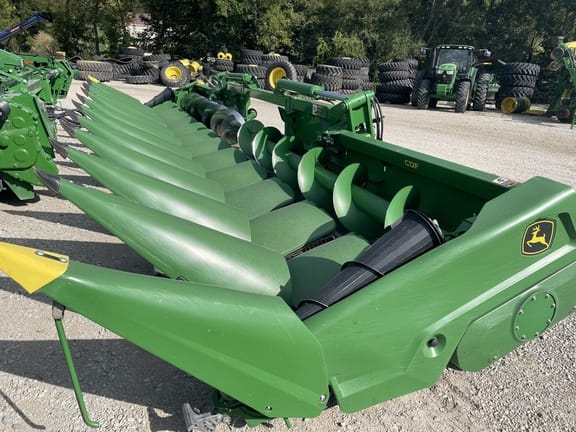 Main image John Deere C12F