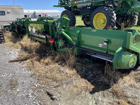 Image of John Deere C12F equipment image 3