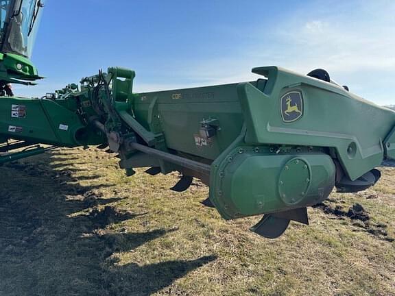 Image of John Deere C12F equipment image 4