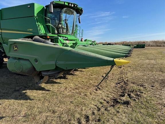 Image of John Deere C12F equipment image 1