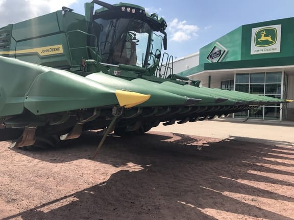 Main image John Deere C12F