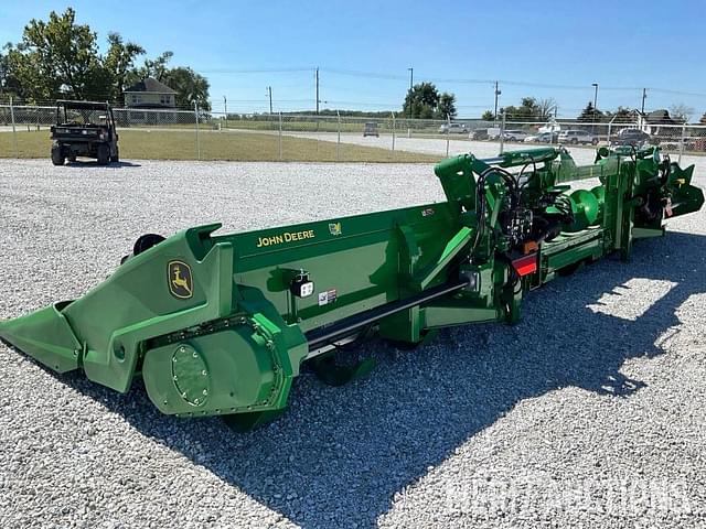 Image of John Deere C12F equipment image 1