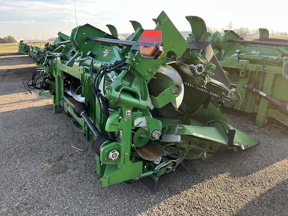 Image of John Deere C12F equipment image 1