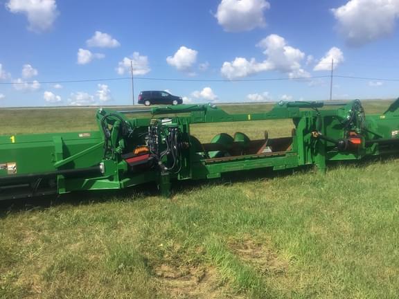 Image of John Deere C12F equipment image 4