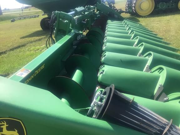 Image of John Deere C12F equipment image 1