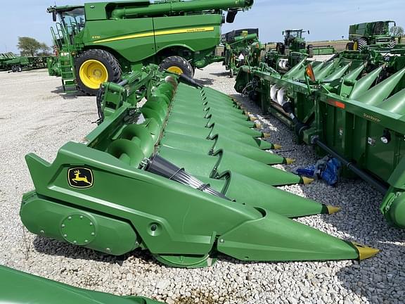 Image of John Deere C12F equipment image 1