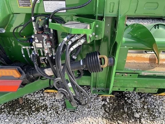 Image of John Deere C12F equipment image 4