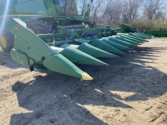 Image of John Deere C12F Primary image