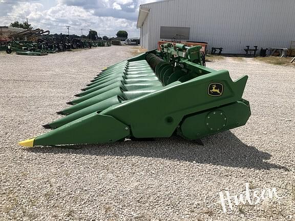 Image of John Deere C12F equipment image 3