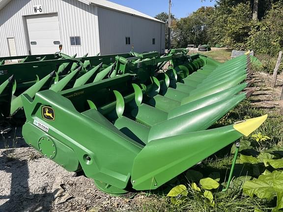 Image of John Deere C12F equipment image 1