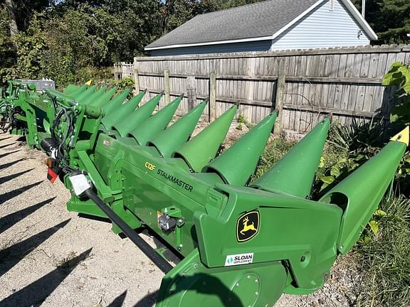 Image of John Deere C12F Primary image
