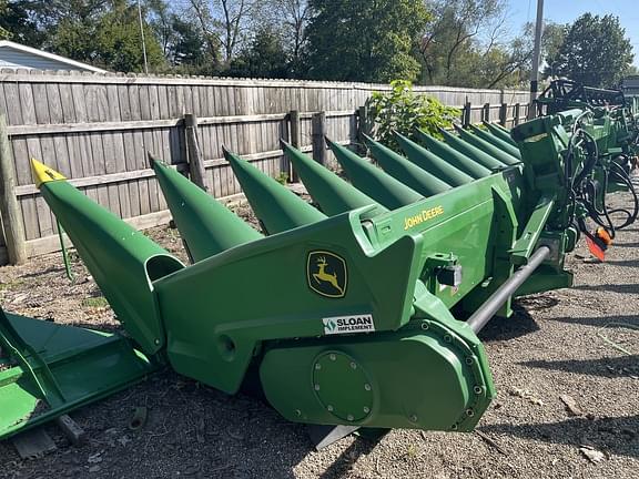 Image of John Deere C12F equipment image 2