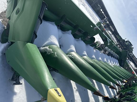 Image of John Deere C12R Primary image