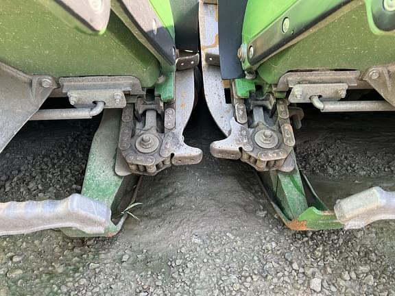 Image of John Deere C12R equipment image 4