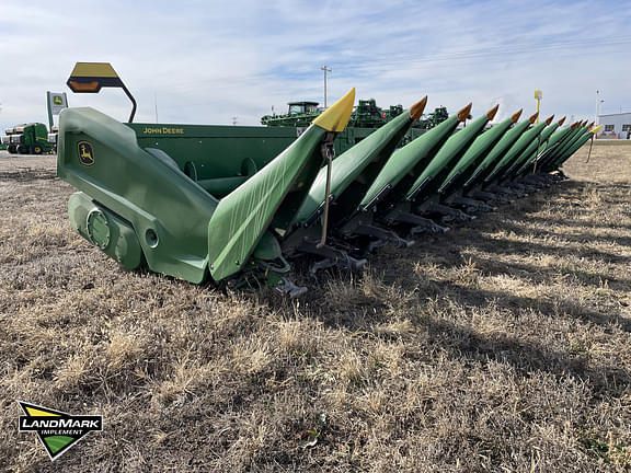 Image of John Deere C12R equipment image 2