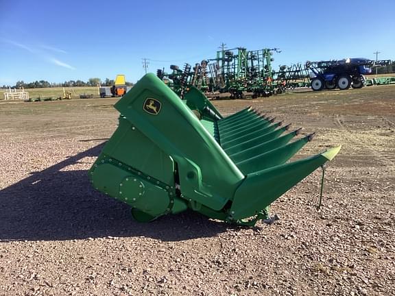 Image of John Deere C12R equipment image 3