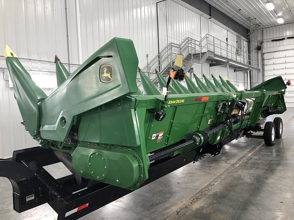 Image of John Deere C12R equipment image 2