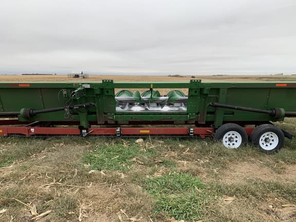 Image of John Deere C12R equipment image 4