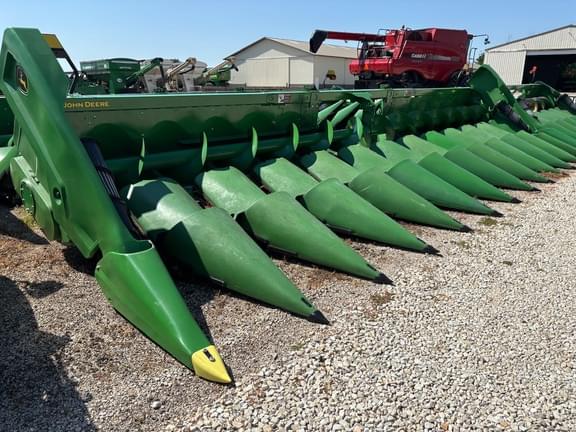 Image of John Deere C12R equipment image 4