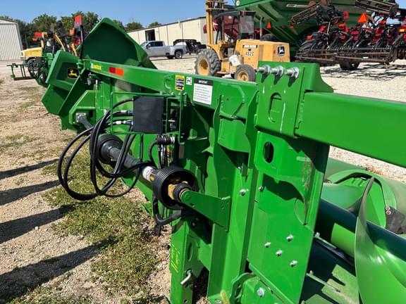 Image of John Deere C12R equipment image 1