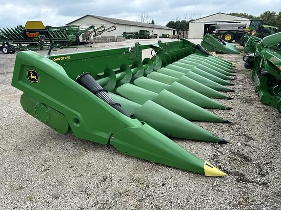 Image of John Deere C12R Primary image