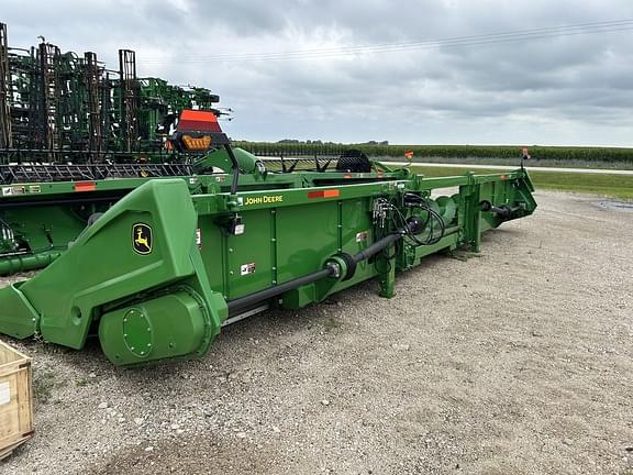 Image of John Deere C12R equipment image 4