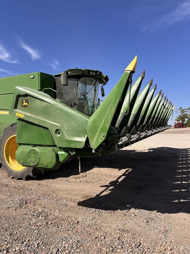 Image of John Deere C12R equipment image 1