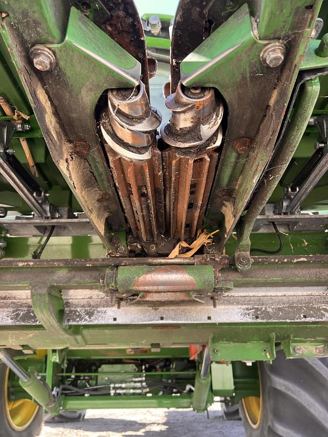 Image of John Deere C12R equipment image 4