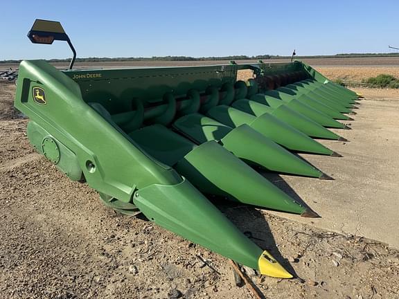 Image of John Deere C12R Primary image