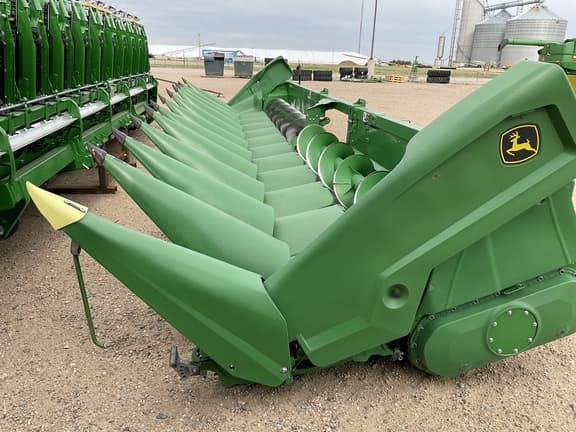 Image of John Deere C12R equipment image 1