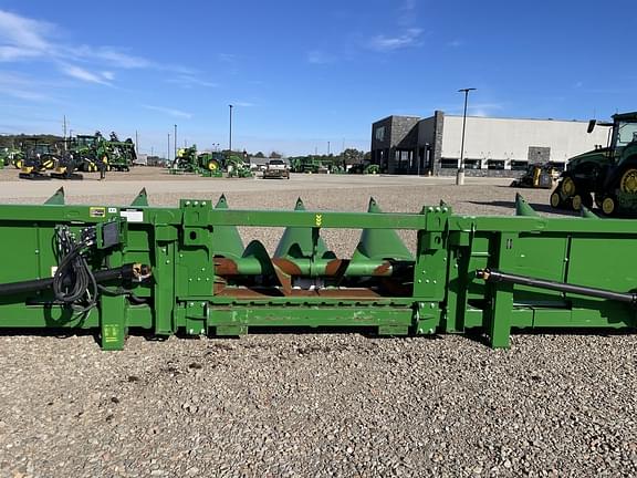 Image of John Deere C12R equipment image 2