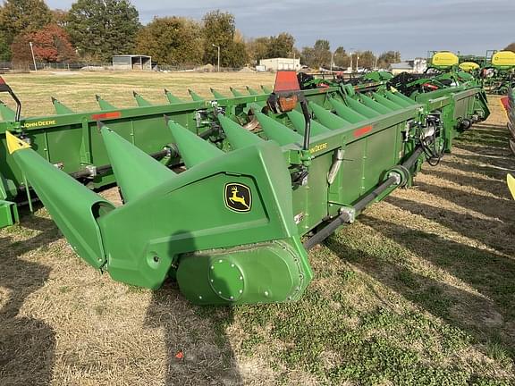 Image of John Deere C12R equipment image 1